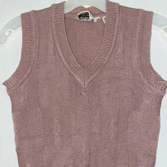 Tomboy of California V-Neck Corded Sweater Vest/Top - Picture 2 of 8